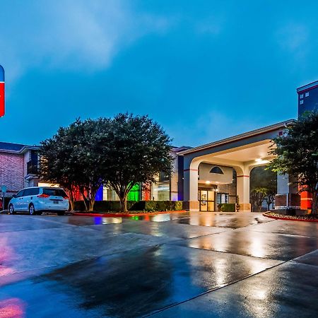 Surestay Plus By Best Western San Antonio Airport Экстерьер фото