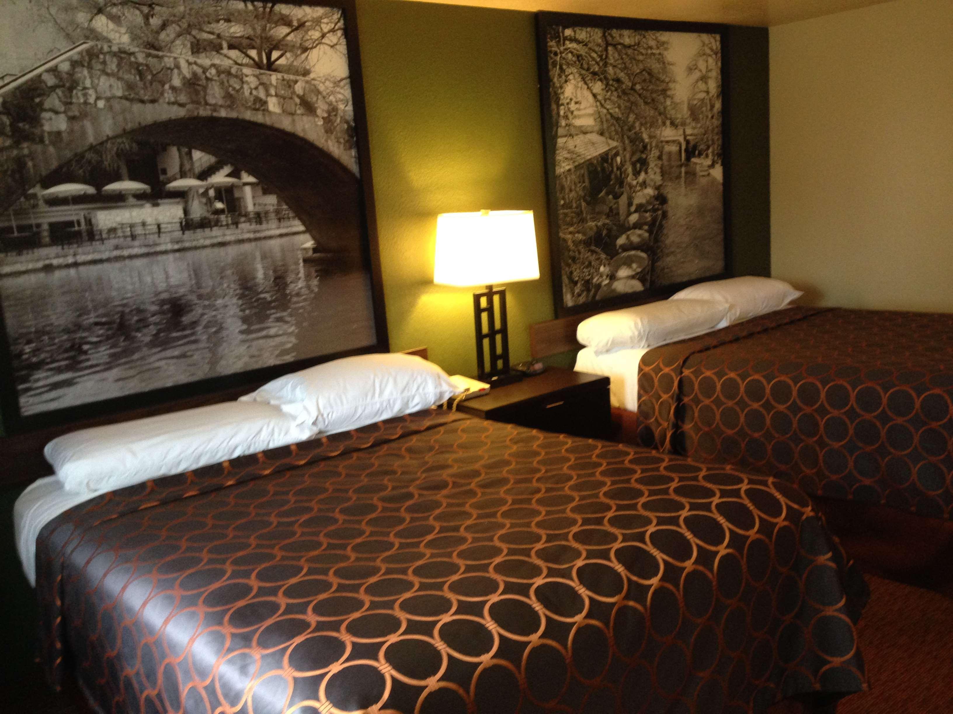 Surestay Plus By Best Western San Antonio Airport Экстерьер фото