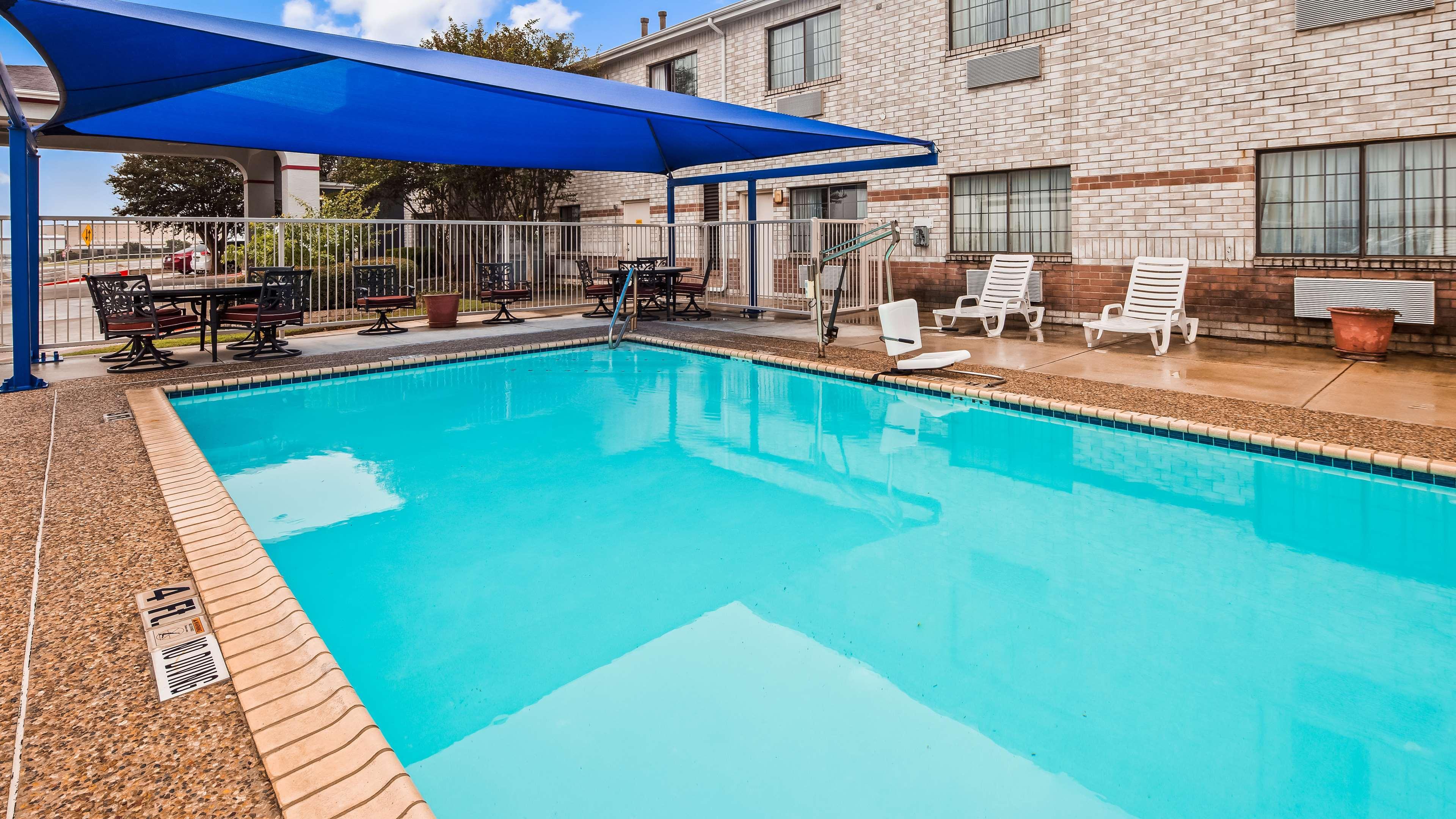 Surestay Plus By Best Western San Antonio Airport Экстерьер фото