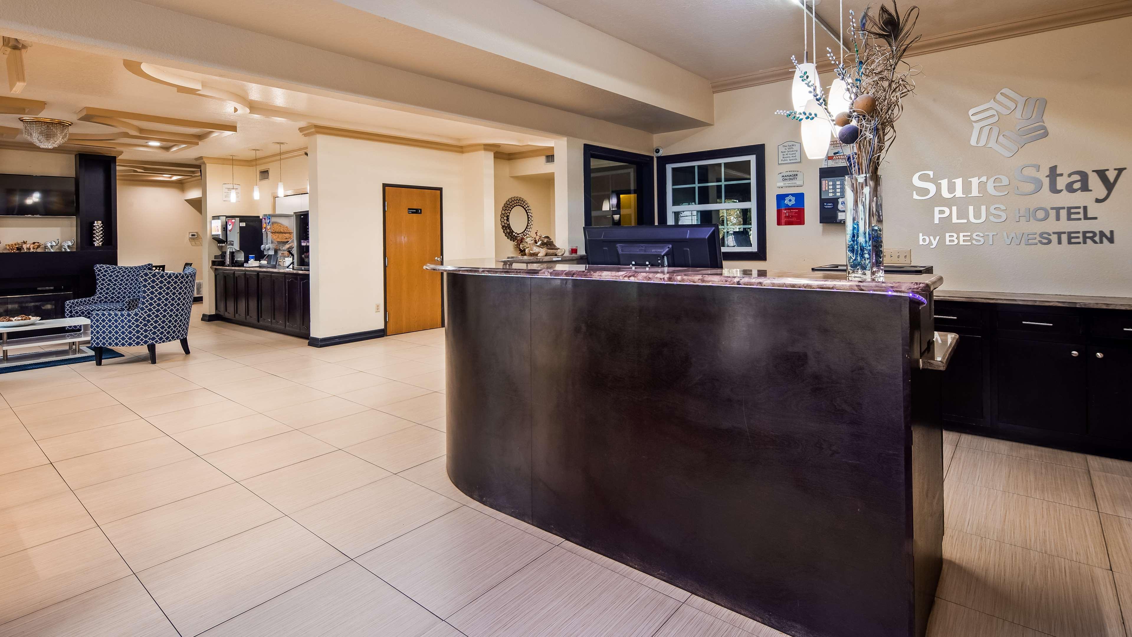 Surestay Plus By Best Western San Antonio Airport Экстерьер фото