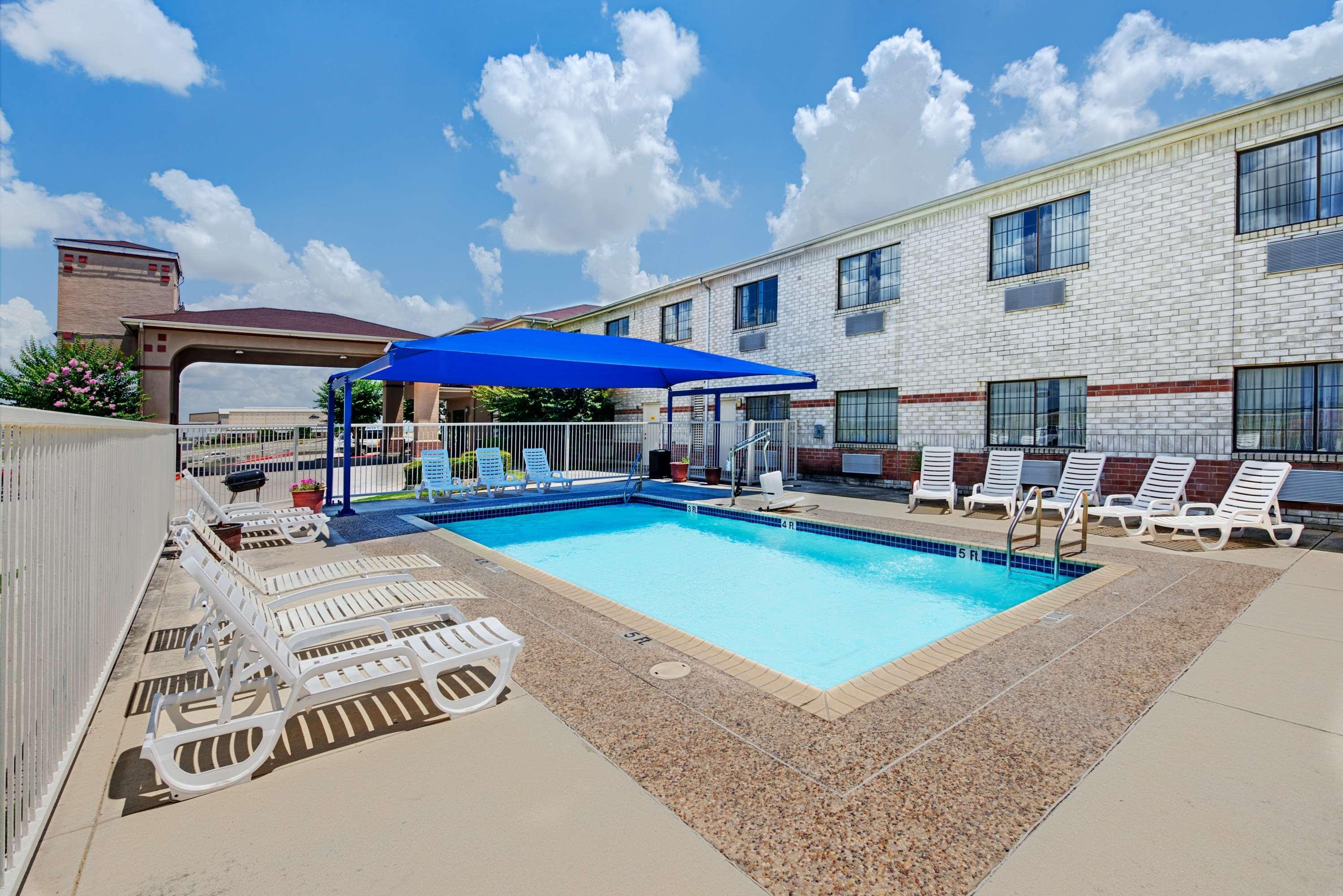 Surestay Plus By Best Western San Antonio Airport Экстерьер фото